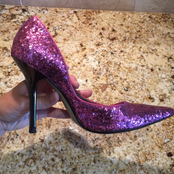 Sparkling Pink GUESS Heels - Picture 1 of 4